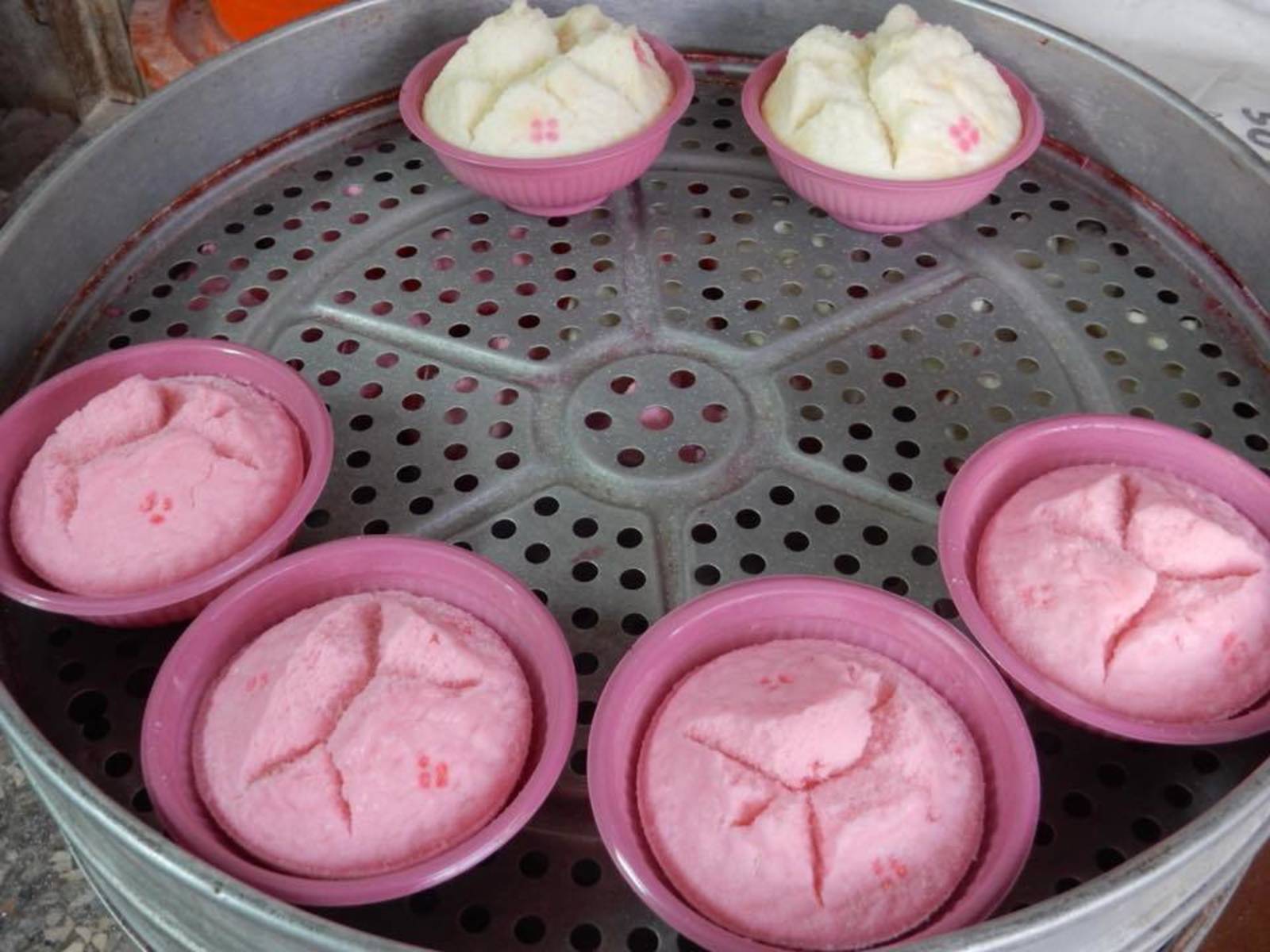 百年糕餅店-蒸出平安財富